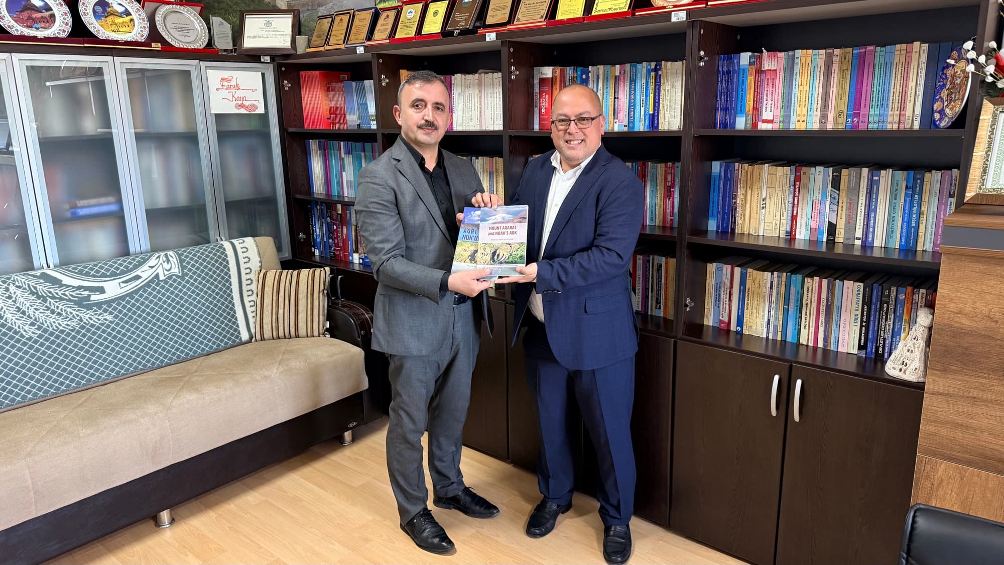 American researcher Andrew Jones visits Ağrı İbrahim Çeçen University